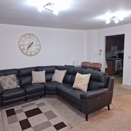 Ko 3 Bed House Apartment Дартфорд Екстериор снимка